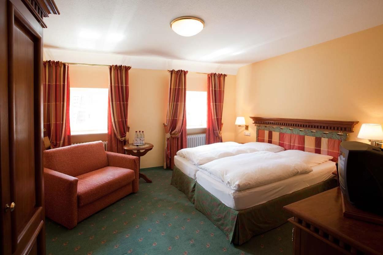 Hotel Karpfen إبرباخ المظهر الخارجي الصورة